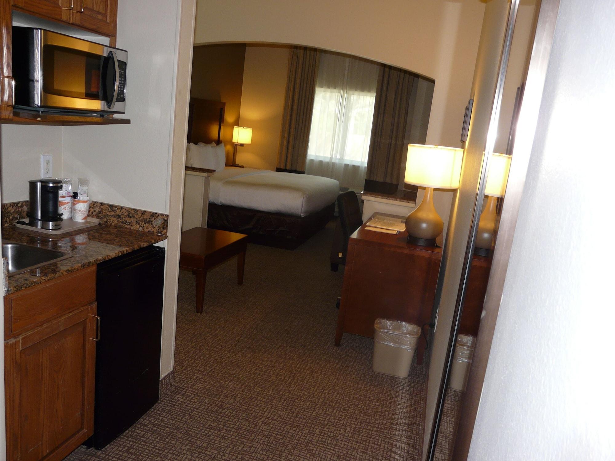 Comfort Inn Fort Myers Northeast מראה חיצוני תמונה