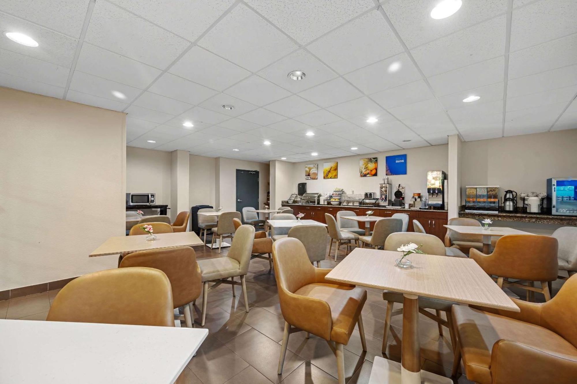 Comfort Inn Fort Myers Northeast מראה חיצוני תמונה