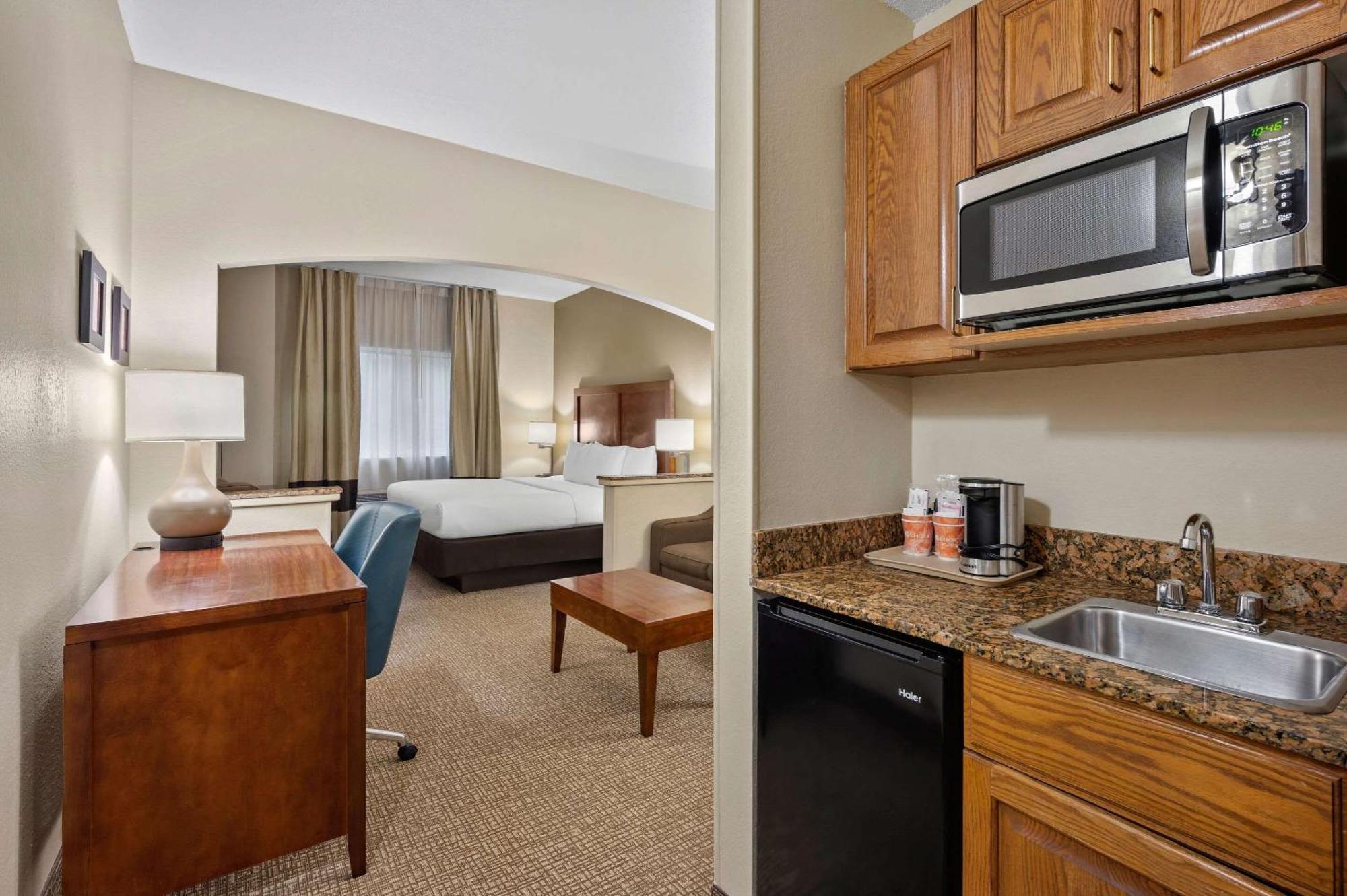 Comfort Inn Fort Myers Northeast מראה חיצוני תמונה