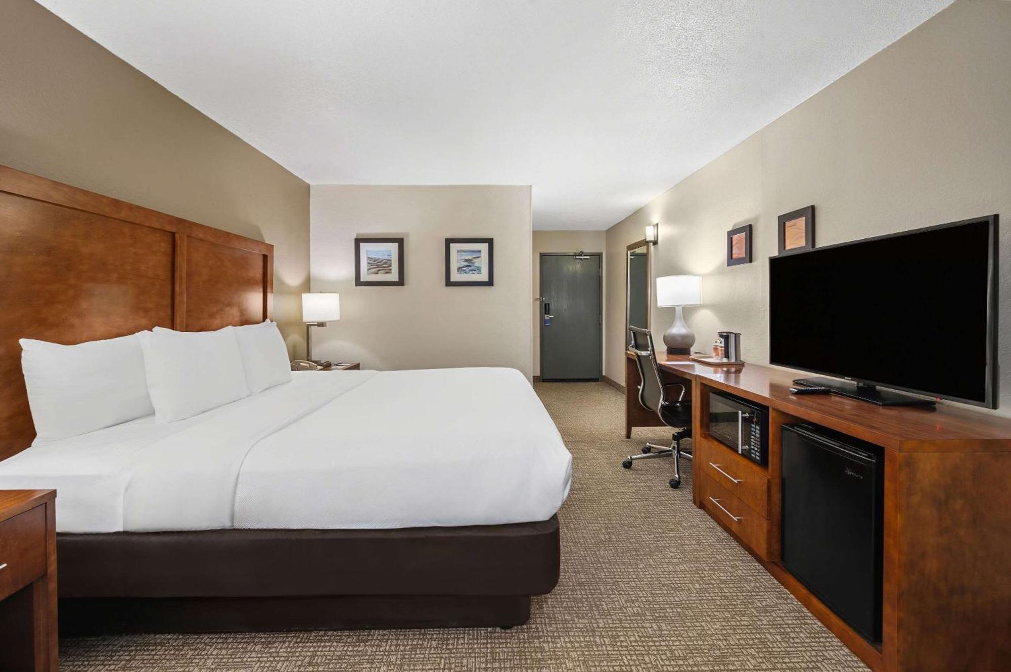 Comfort Inn Fort Myers Northeast מראה חיצוני תמונה